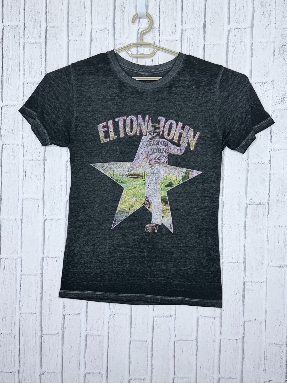 🎹 Elton John Farewell Yellow Brick Road 2022 Tour Graphic Tee Size Small